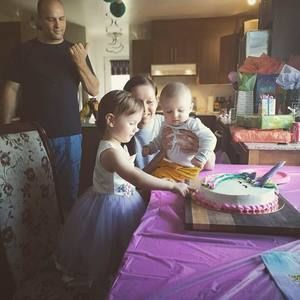 Meet your Posher, Senada